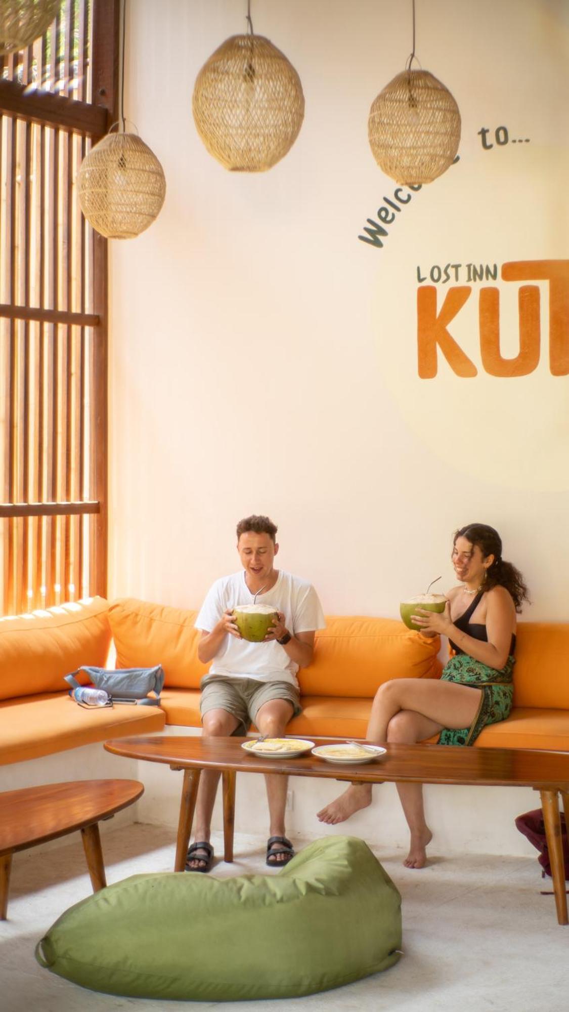 Lost Inn Kuta Capsule Hostel Bagian luar foto