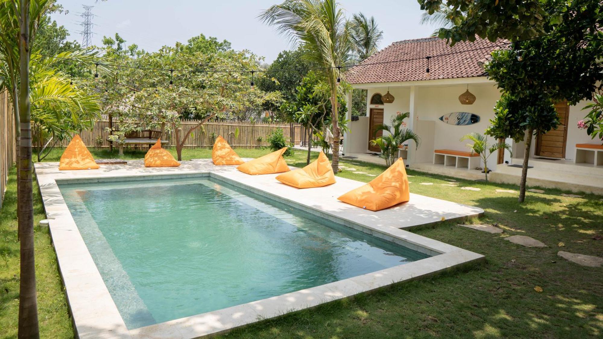 Lost Inn Kuta Capsule Hostel Bagian luar foto