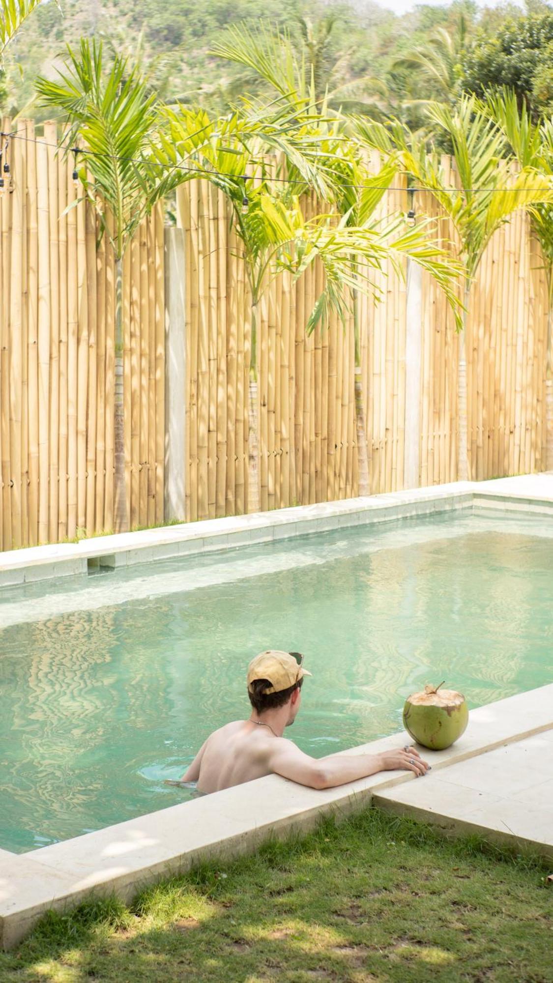 Lost Inn Kuta Capsule Hostel Bagian luar foto