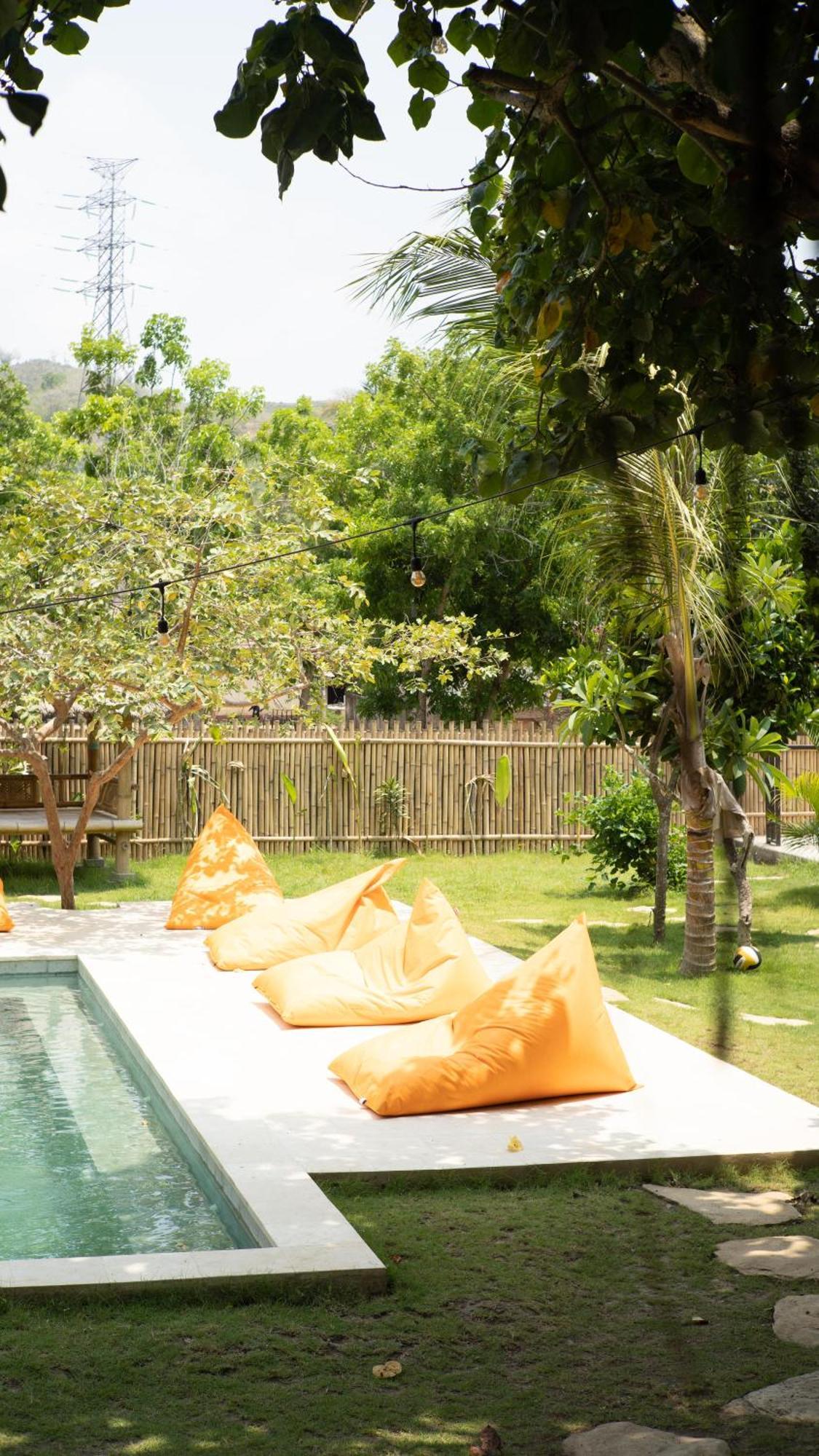 Lost Inn Kuta Capsule Hostel Bagian luar foto