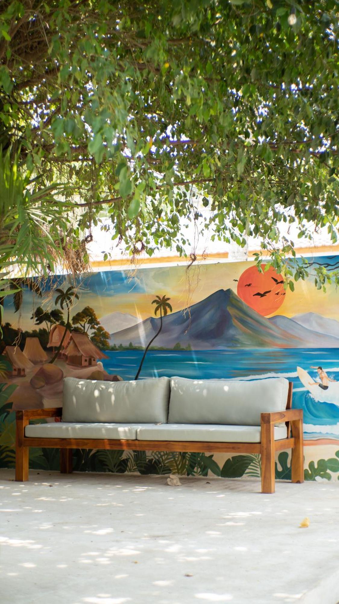 Lost Inn Kuta Capsule Hostel Bagian luar foto
